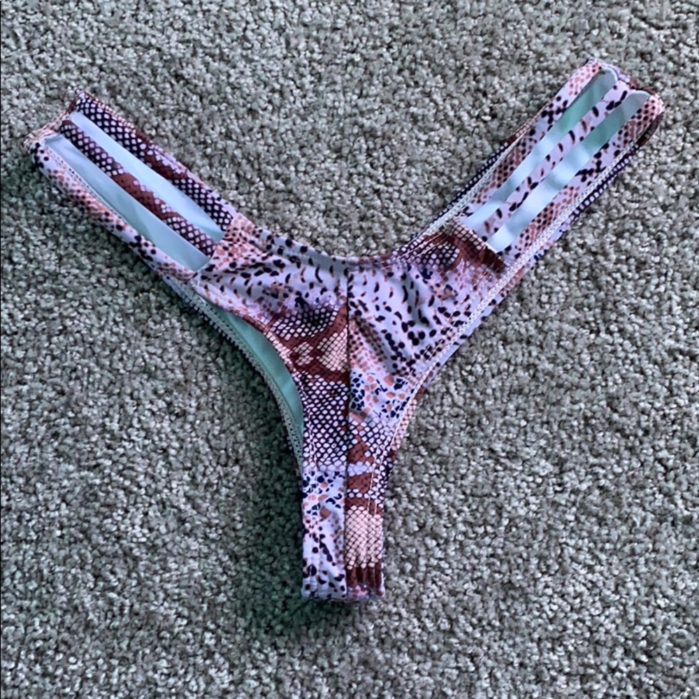 Super cheeky bikini bottoms